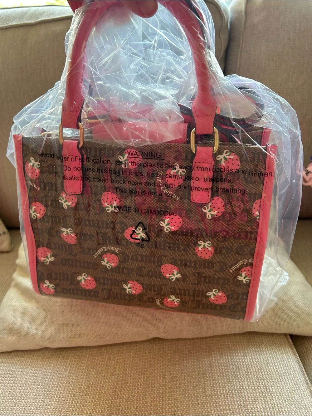 NWT JUICY COUTURE strawberry 🍓 small tote bag.